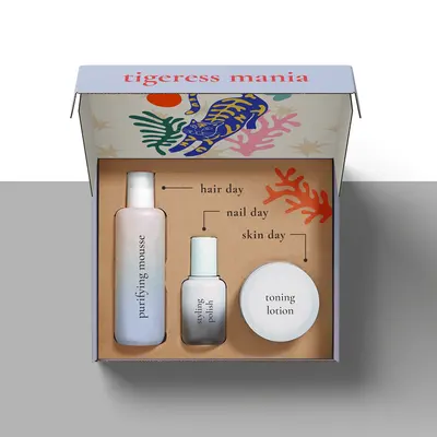 Bottle Product Inserts shown at an angle that reveals the depth of the pack