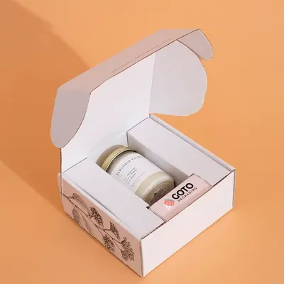 Custom Candle Boxes with Inserts displayed with the closure detail visible