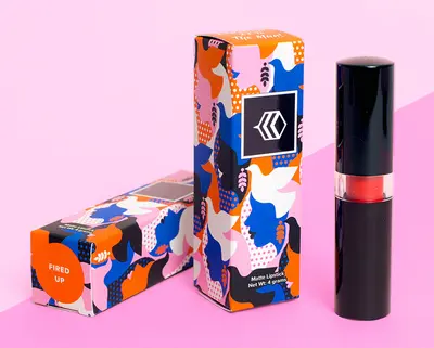 Lipstick Boxes photographed to show the finish across the panel
