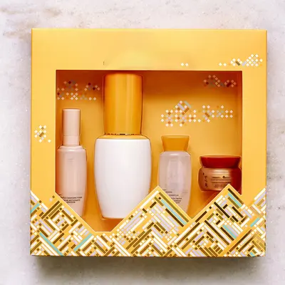 Makeup Boxes displayed with the closure detail visible